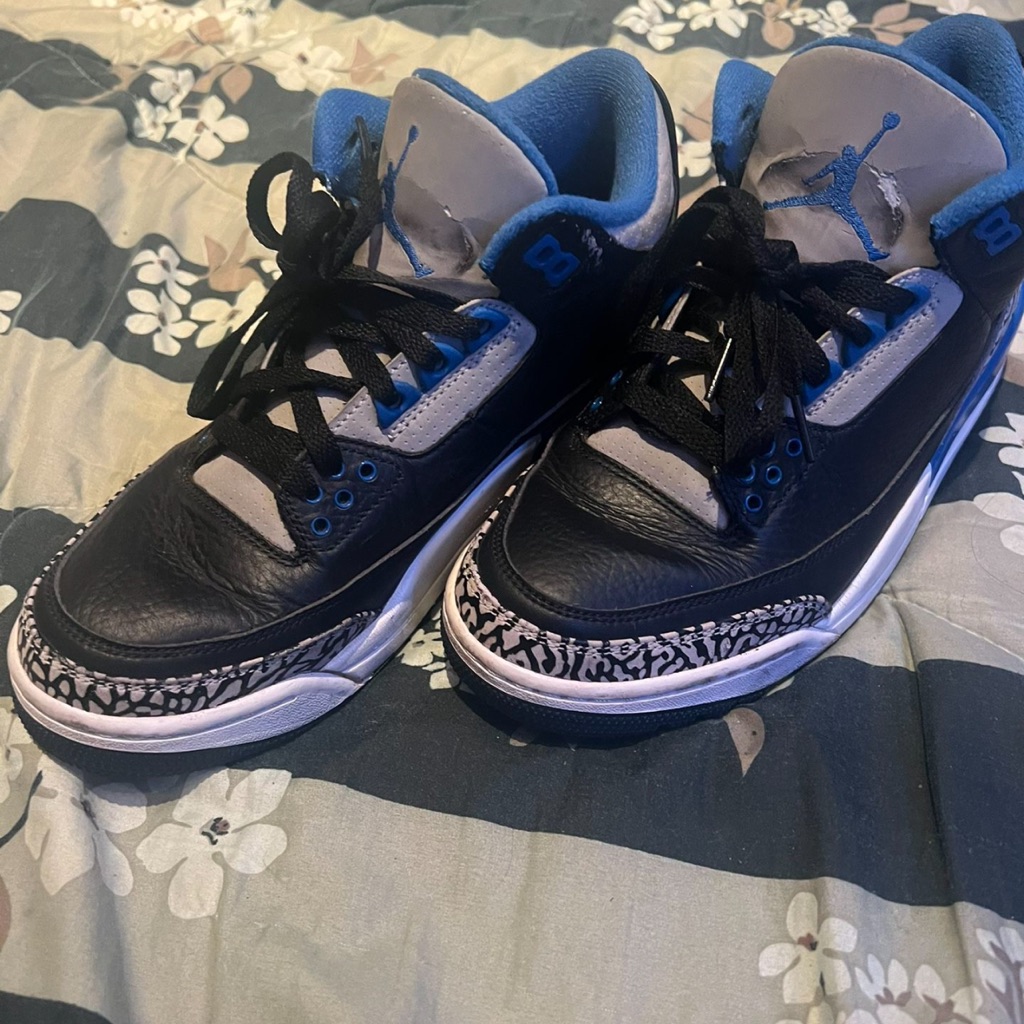 Jordan 3 Retros “Racing Blue”